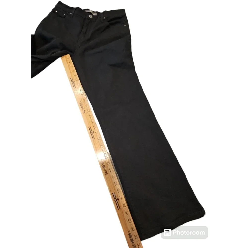 Levis levi 512